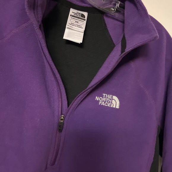 North Face women’s size M fleece jacket - Picture 2 of 4